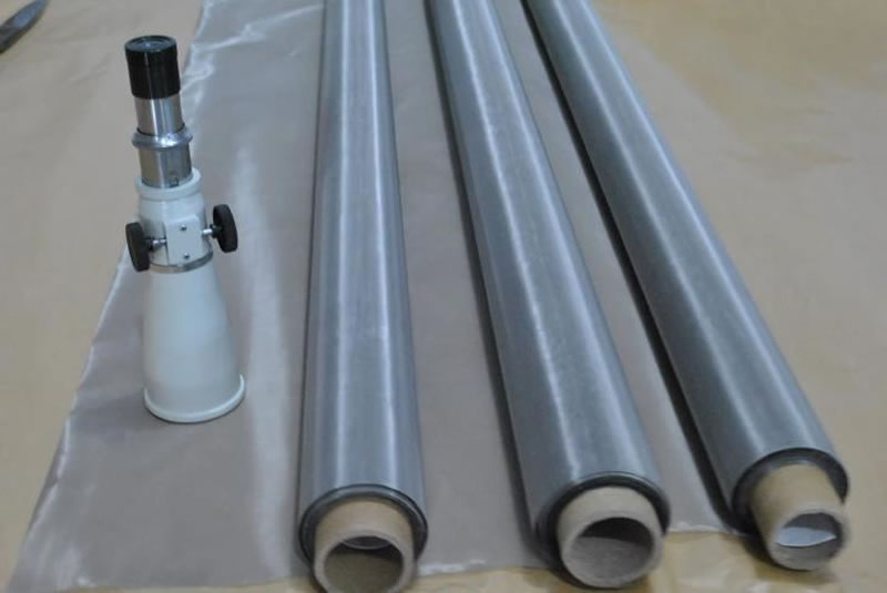 Stainless Steel Wire Mesh Quality Inspection